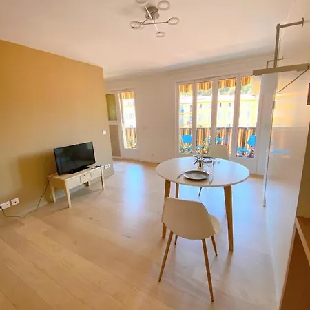 Apartment Le Port - Grand Studio Nice